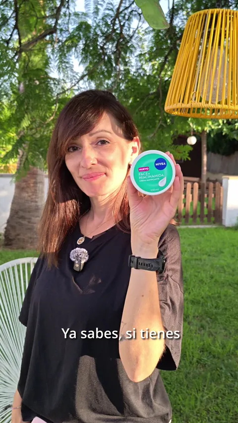 Vídeo UGC de la crema NIVEA Face+ Niacinamida matificante